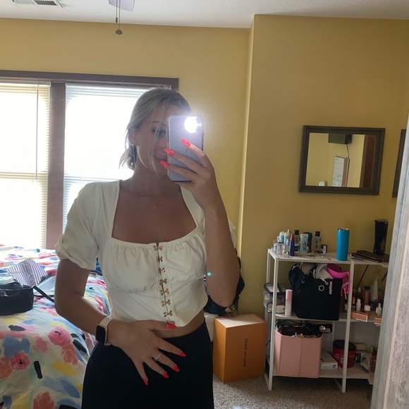 Fashion Nova Hooked crop top - Picture 4 of 6